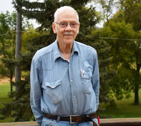 Floyd Hansmeier was awarded the Eminent Leader in Agriculture, Family, and Community Award Sept. 20. The award ceremony took place in Brookings. Reporter &amp;amp; Farmer | Brenner Cariveau