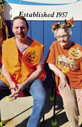 King Daryl “Rusty” Adair and Queen Barbara Nugent were chosen Pumpkin Fest royalty at Strand-Kjorsvig Living Center, Roslyn. Reporter &amp;amp; Farmer | Subscriber snapshot