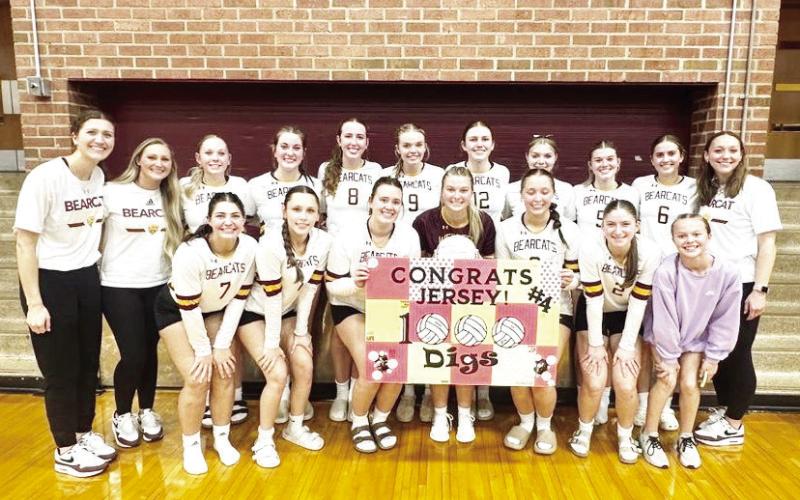 Jersey Johnson reaches 1,000 digs in volleyball career with Webster Area