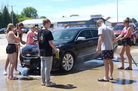 WEBSTER KEY CLUB CLEANING FOR A CAUSE