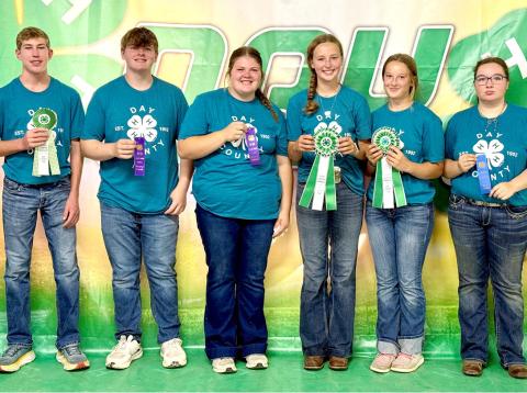 Competing in 4-H companion animal show were from left, Gabriel Gaikowski, Carson Fischer, Kelsey Fischer, Carlee Wik, Tallie Czmowski and Callie Weyh. Reporter &amp; Farmer | Subscriber snapshot