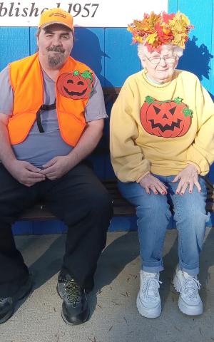 Strand-Kjorsvig Living Center, Roslyn chose Jason Bowers and Donna Allen as Pumpkin Fest king and queen. Reporter &amp; Farmer | Subscriber snapshot