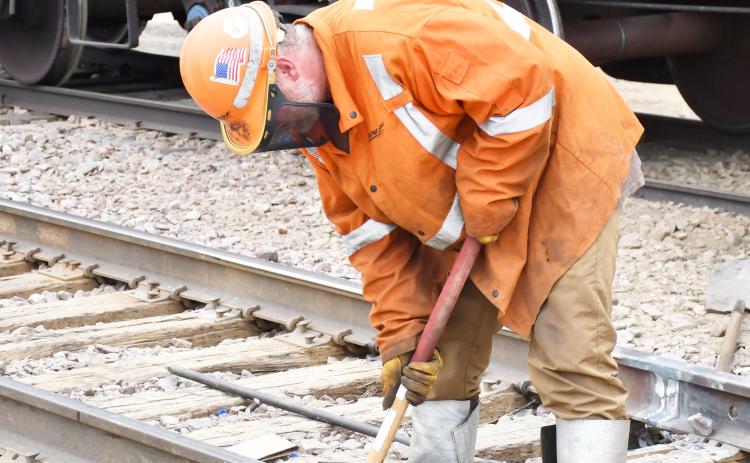 4th Street railroad crossing receives new welds